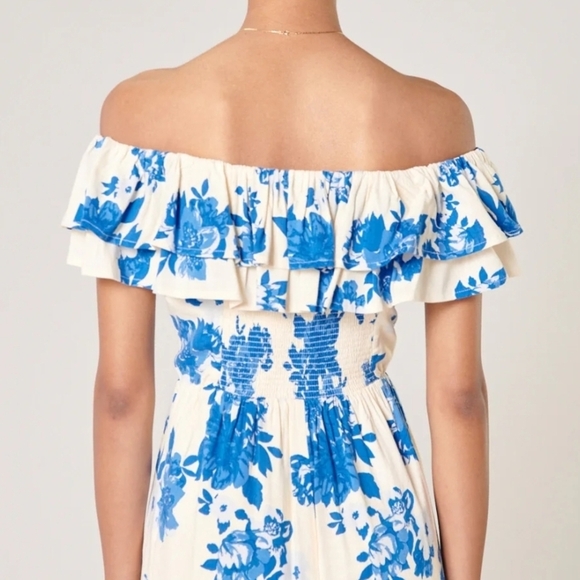 Sugarlips Azure Kona Blue and Cream Floral Ruffled Romper Size L - Picture 2 of 9